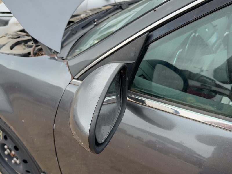 2005-2006 Nissan Altima Door Mirror LH