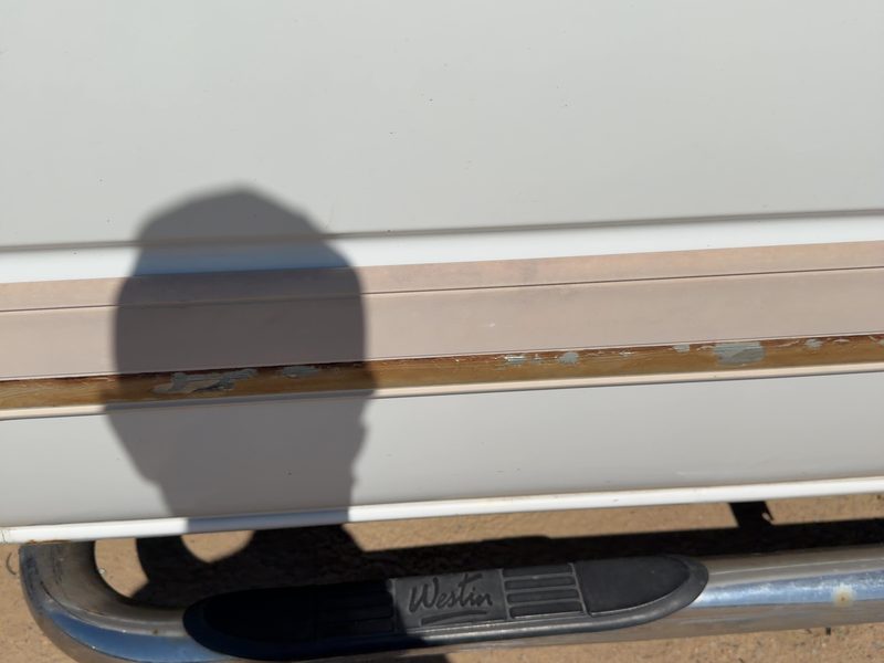 2003-2007 Chevrolet 2500 Silverado Pickup Rear Door Moulding RH