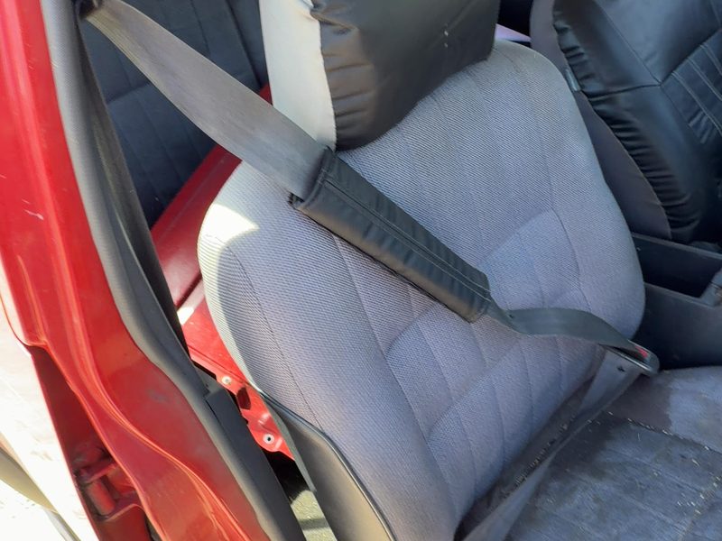 1994 Nissan Pathfinder Front Seat Belt RH
