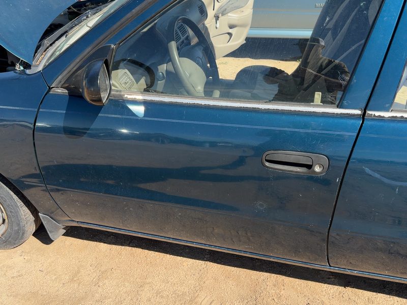 1998-2002 Toyota Corolla (also See FX 87-88) Front Door LH