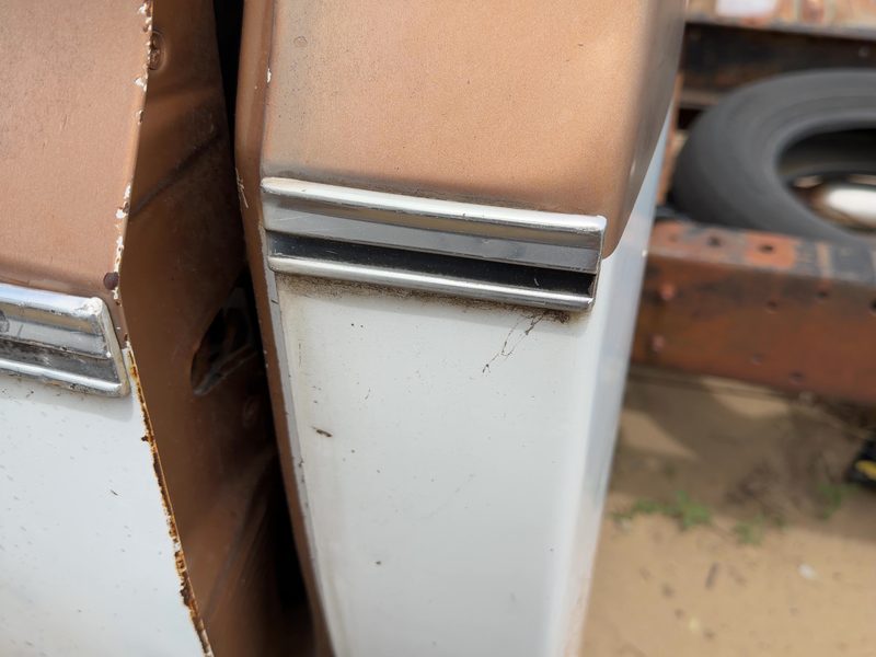 1980 Chevrolet Pickup 20 Series Quarter Panel Moulding LH
