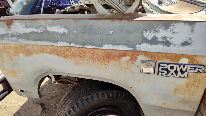 1981-1993 Dodge Pickup 250 Series Fender LH
