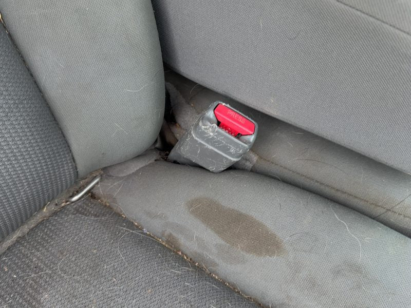 2005-2011 Dodge Dakota (mid-size) Front Seat Belt RH