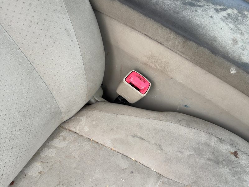2004-2005 Toyota Prius Front Seat Belt RH