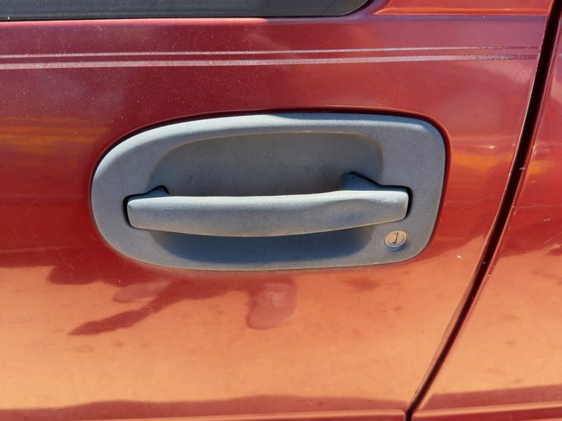 1999-2005 Chevrolet Venture Outside Door Handle LH