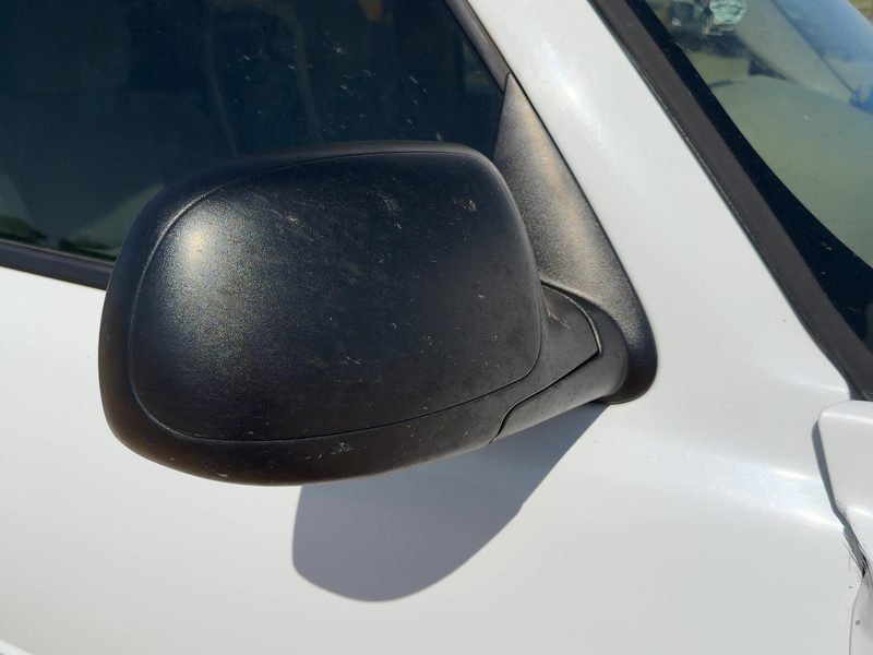 2003-2007 Chevrolet 2500 Silverado Pickup Door Mirror RH