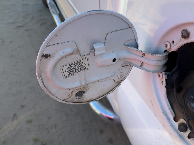 1999-2007 Chevrolet 2500 Silverado Pickup Fuel Tank Door