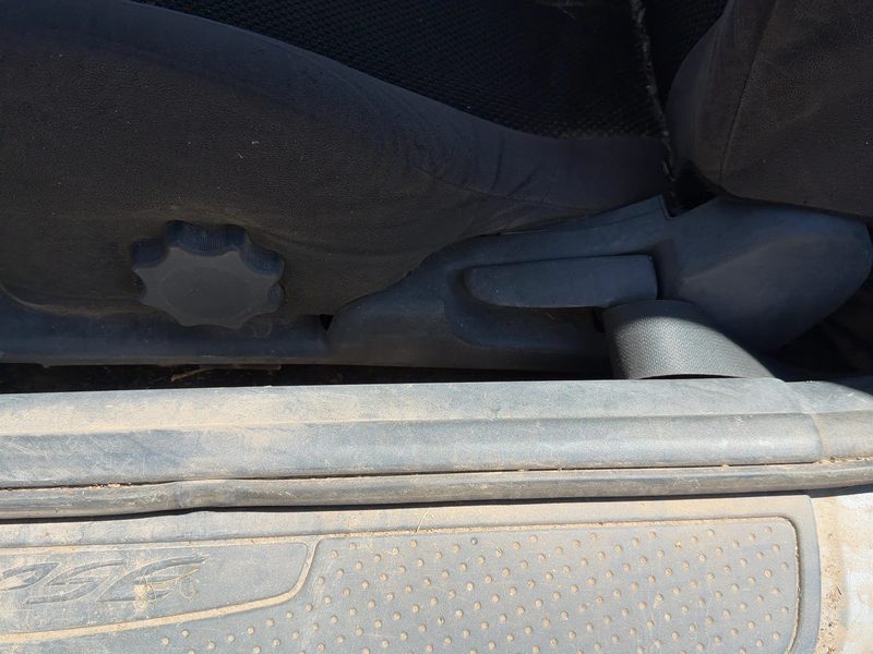 2007 Mitsubishi Eclipse Seat Track LH