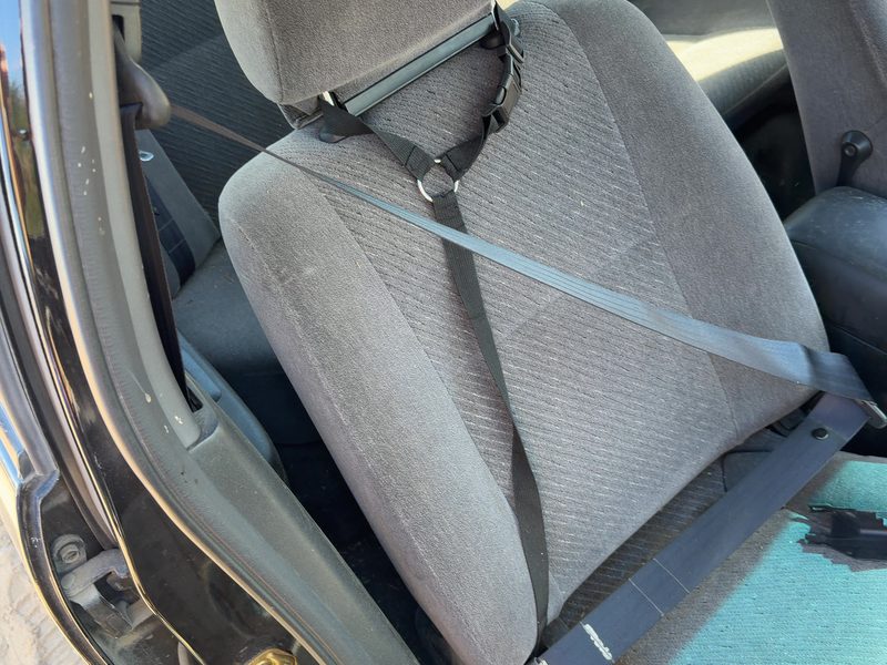 1996 Nissan Maxima Front Seat Belt RH