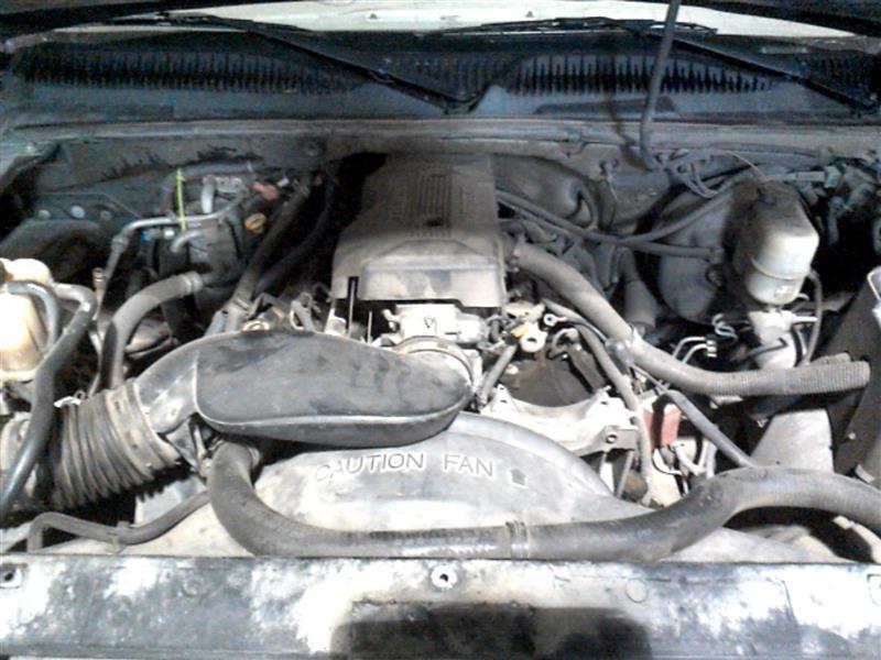 2000-2004 Chevy/gmc Suburban 1500 Series Engine Assembly/Motor