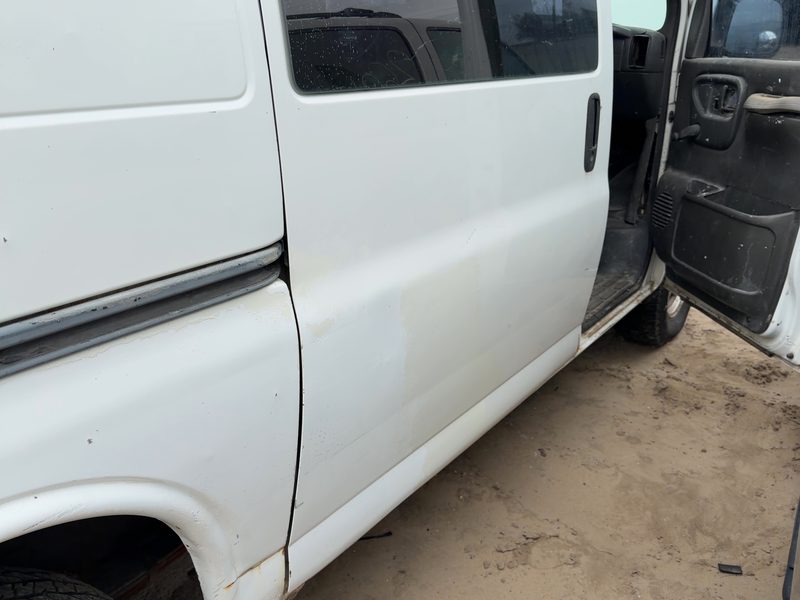 1996-2020 Chevrolet Van Express 2500 Series Rear Door RH