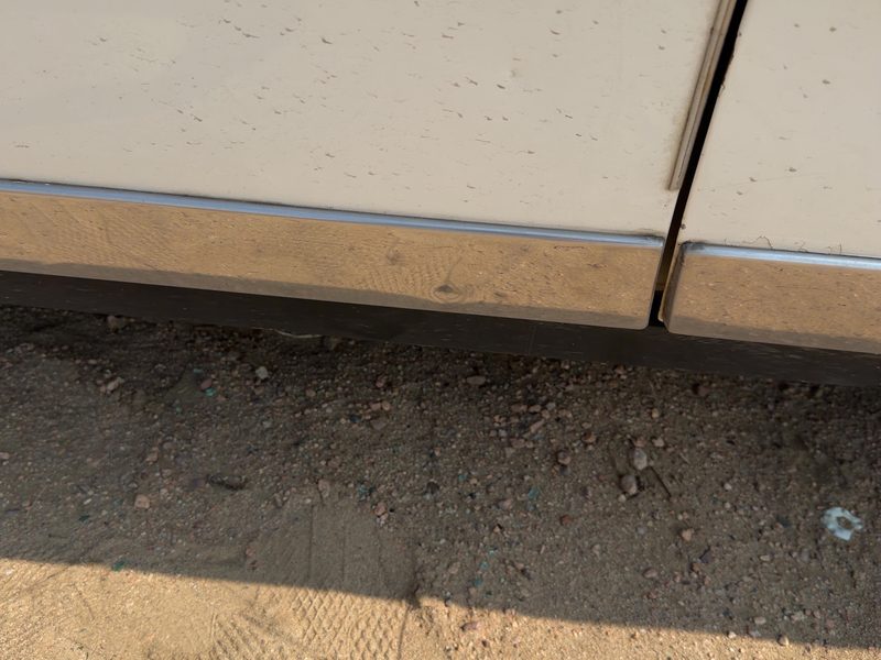1986 Oldsmobile Ninety-eight (80 & Up) Front Door Moulding LH