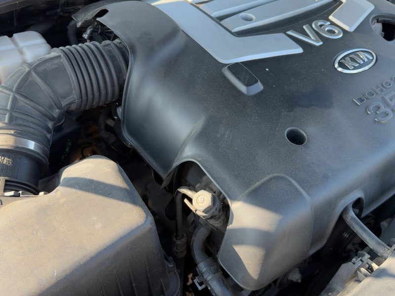 2001-2006 Kia Sorento Cylinder Head RH