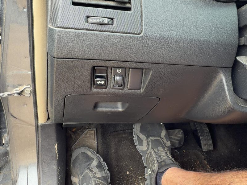 2005-2006 Nissan Altima Dash Panel