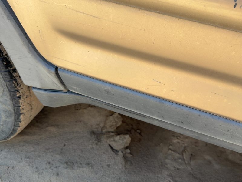 2002-2006 Honda Crv Rear Door Moulding RH