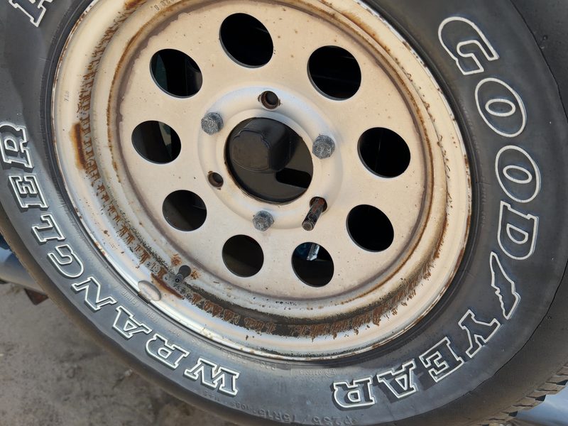 1995 Isuzu Rodeo Spare Tire Carrier