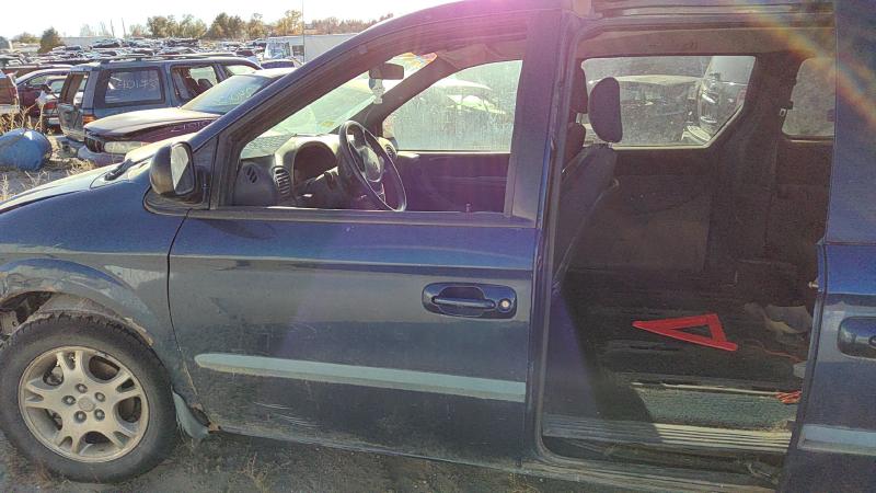 2001-2003 Dodge Caravan Front Door LH