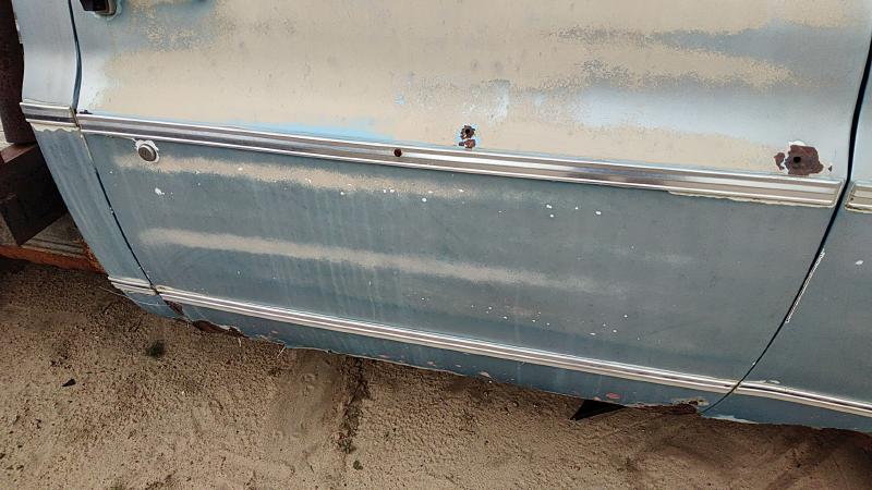 1973 Chevrolet Pickup 10 Series Front Door Moulding RH