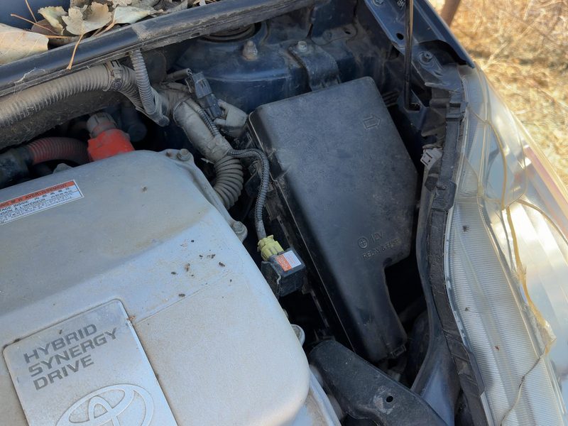 2004-2009 Toyota Prius Engine Fuse Box