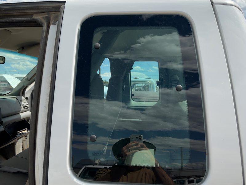 1999-2016 Ford F350 Super Duty Pickup Rear Door Glass/Window LH
