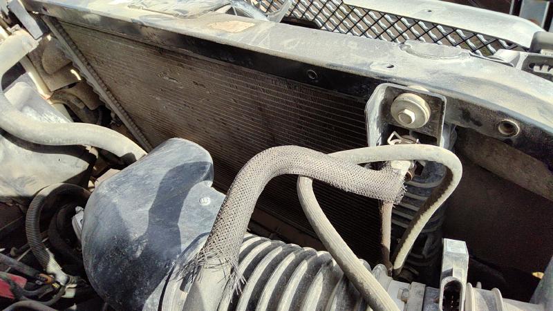 1999-2004 Chevrolet 1500 Silverado Pickup Radiator