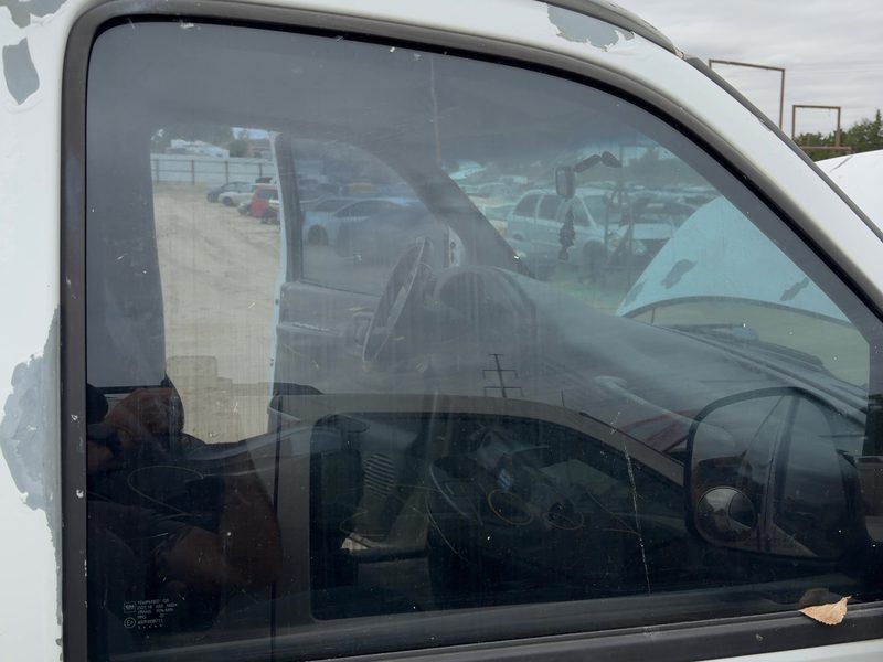 1996-2024 Chevrolet Van Express 2500 Series Front Door Glass/Window RH