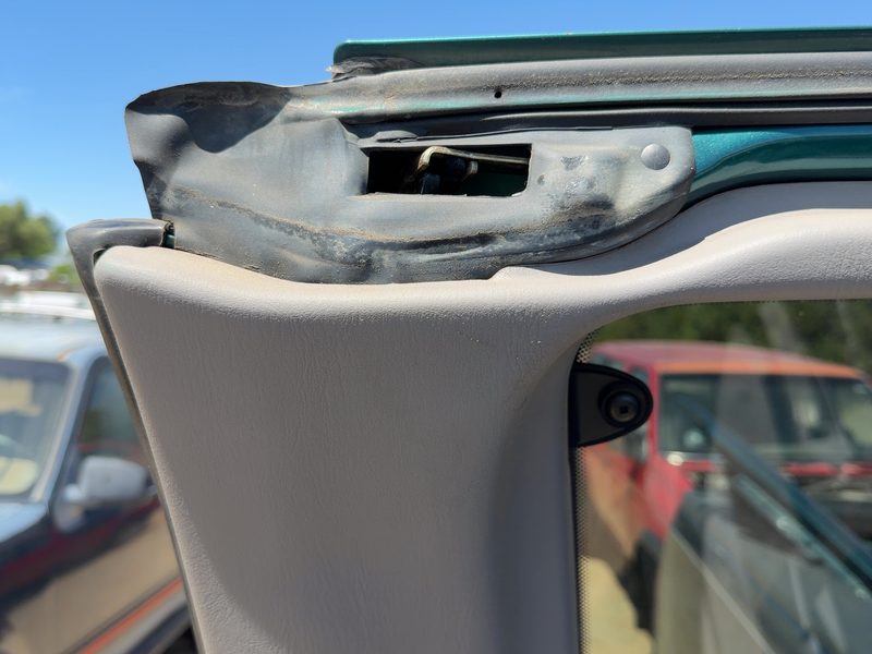 1997-2004 Ford Pickup F150 Series Rear Door Latch RH