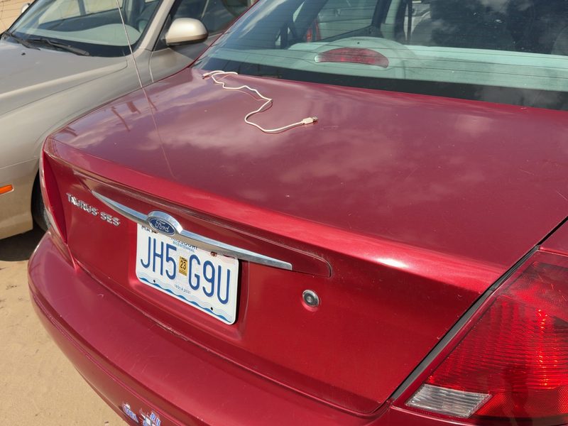 2000-2007 Ford Taurus(see Also Taurus X) Trunk/Decklid/Hatch/Tailgate