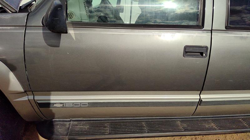 1988-2002 Chevy/gmc Suburban 1500 Series Front Door LH