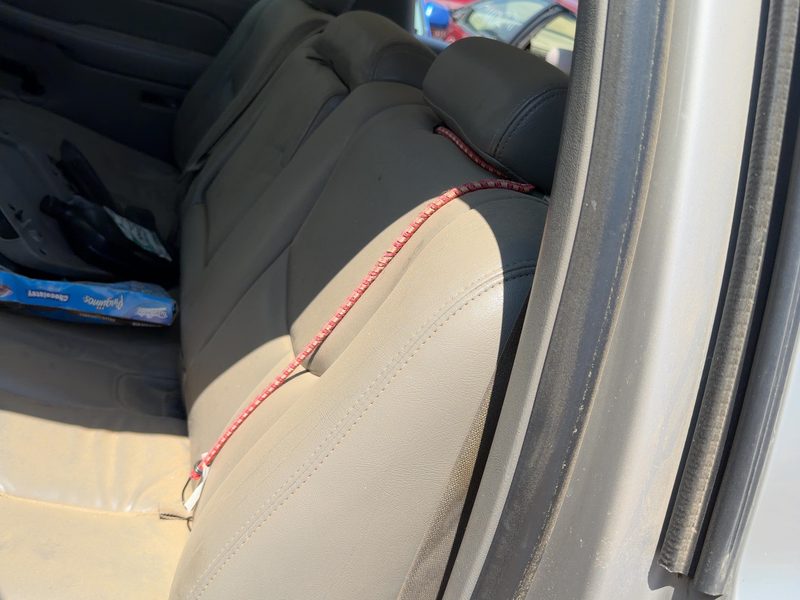 2005 Chevy/gmc Suburban 1500 Series Rear Seat Belt RH