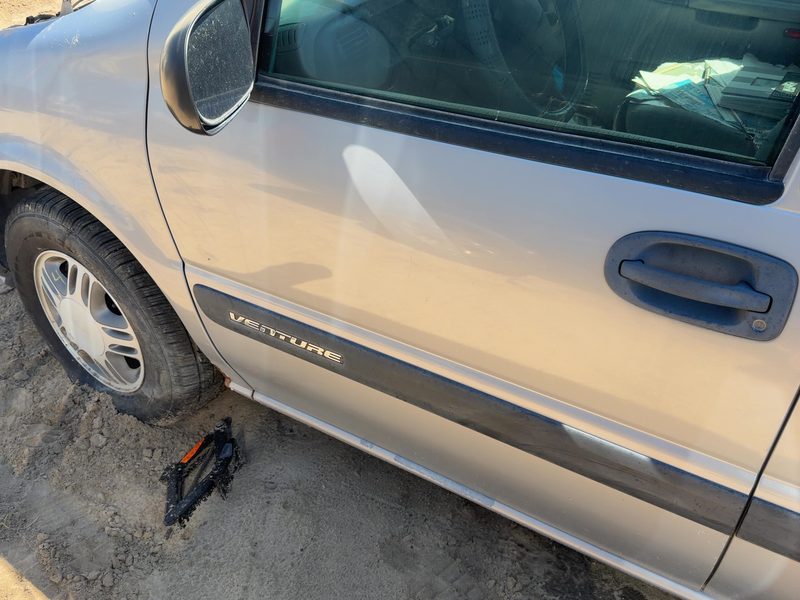 1997-2004 Chevrolet Venture Front Door LH