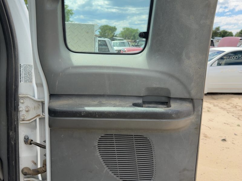 2005-2007 Ford F350 Super Duty Pickup Rear Door Trim Panel LH