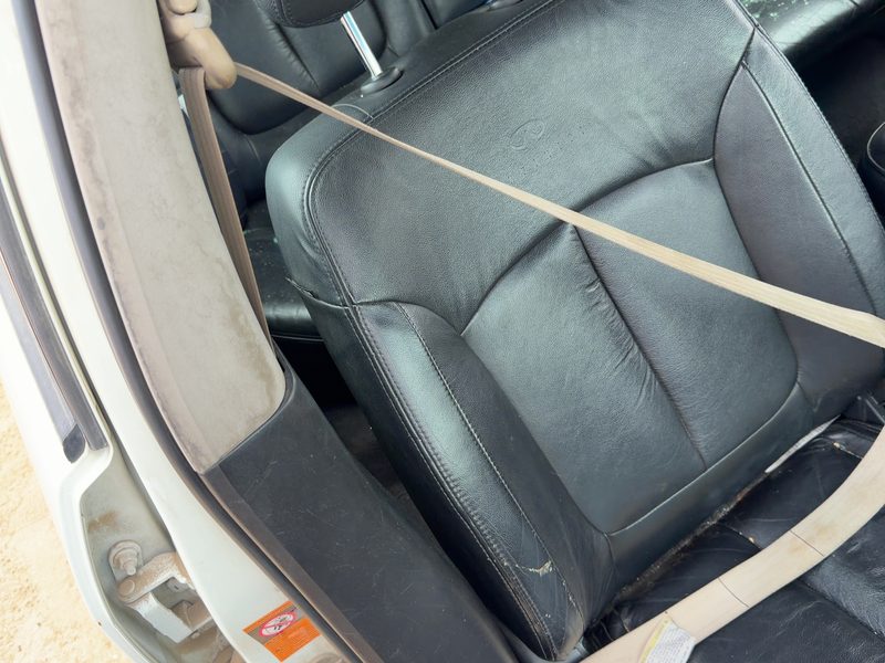2000-2001 Infiniti I30 Front Seat Belt RH
