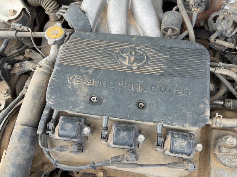 1996-2003 Toyota Camry Engine Cover