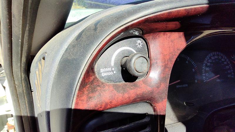 1997-1998 Dodge Ram Pickup 1500 Series Headlight Switch (Dash Mtd)