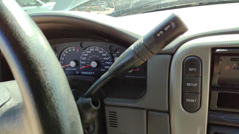2004-2005 Explorer Dash Panel