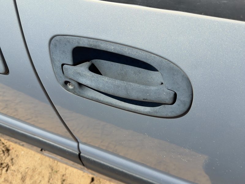 1999-2005 Chevrolet Venture Outside Door Handle RH