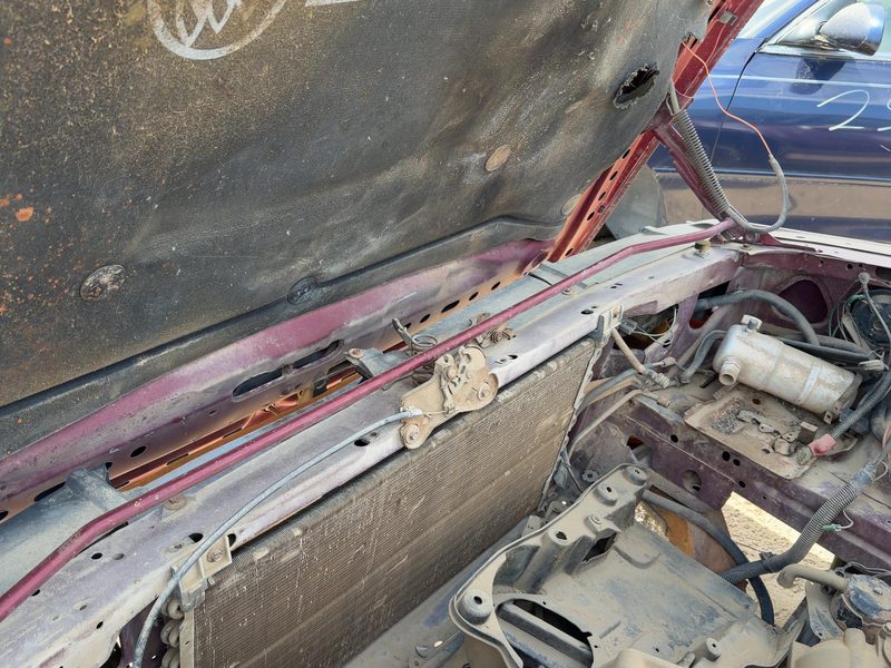 1985-1991 Buick Park Avenue (80&up) Hood Hinge RH