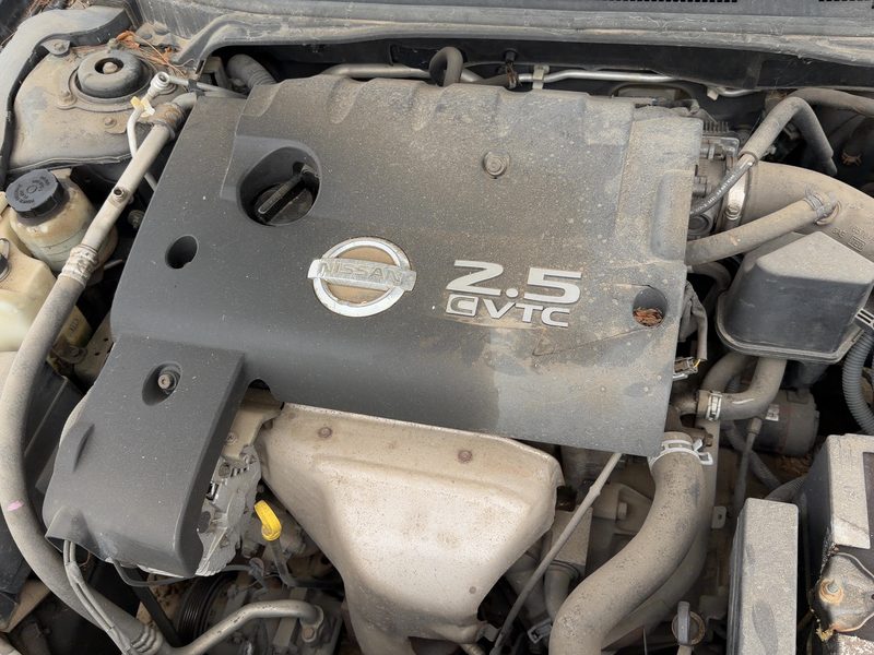 2002-2006 Nissan Altima Engine Cover