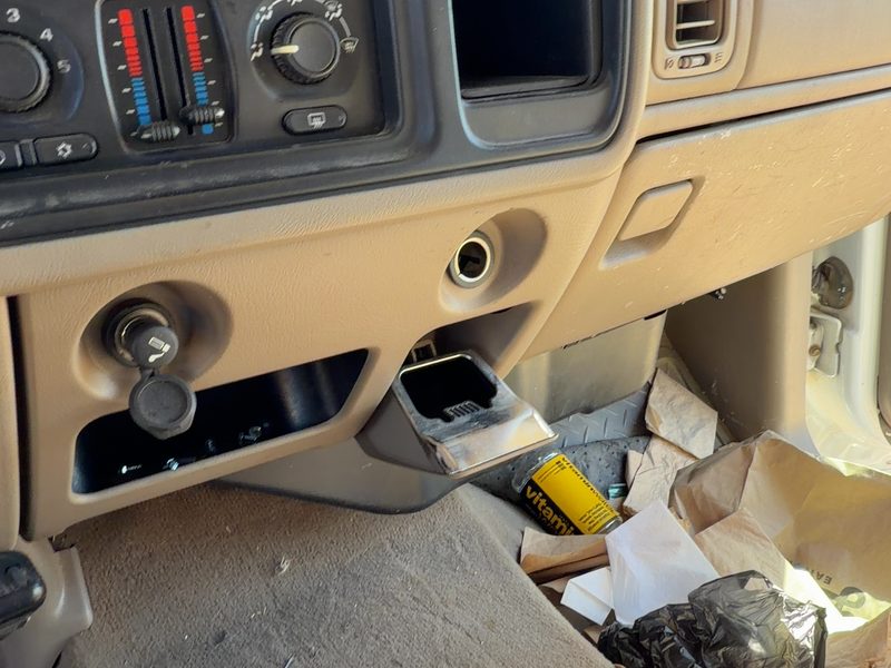 2005-2007 Chevrolet 2500 Silverado Pickup Dash Panel