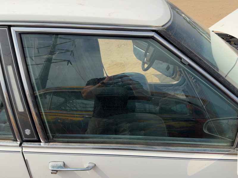 1985-1987 Oldsmobile Ninety-eight (80 & Up) Front Door Glass/Window RH
