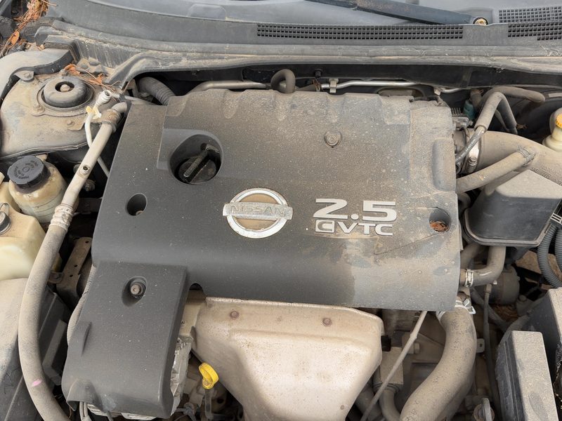 2002-2006 Nissan Altima Engine Cover