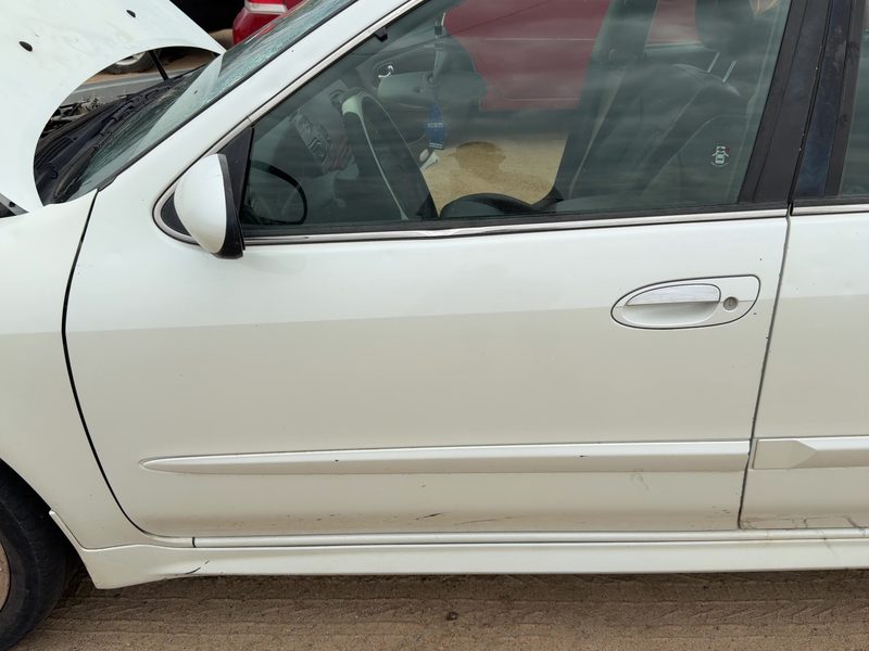 2000-2004 Infiniti I30 Front Door LH