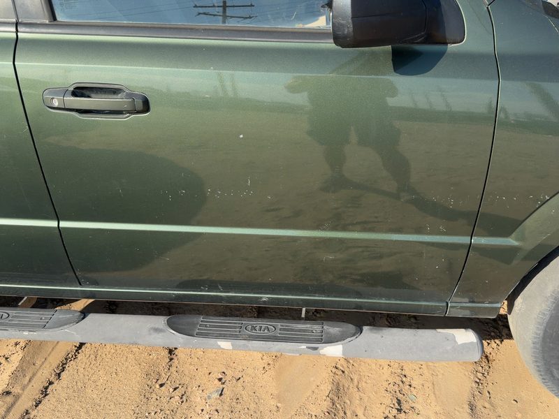2003-2009 Kia Sorento Front Door RH