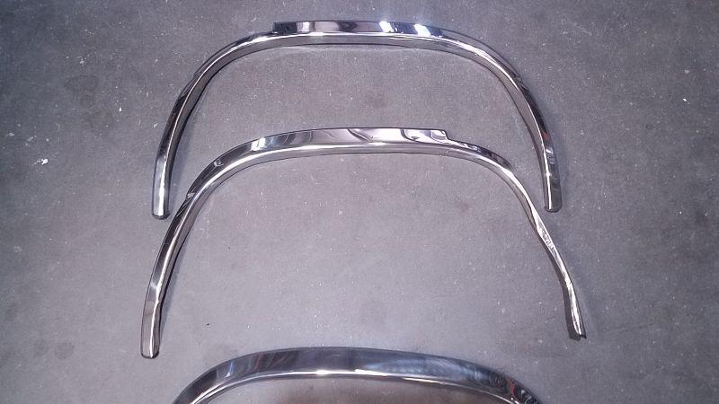 2001-2006 Chevrolet Tahoe Fender Moulding