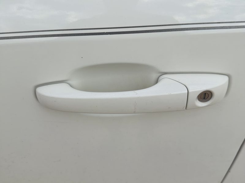 2010-2020 Chrysler Town & Country Outside Door Handle LH