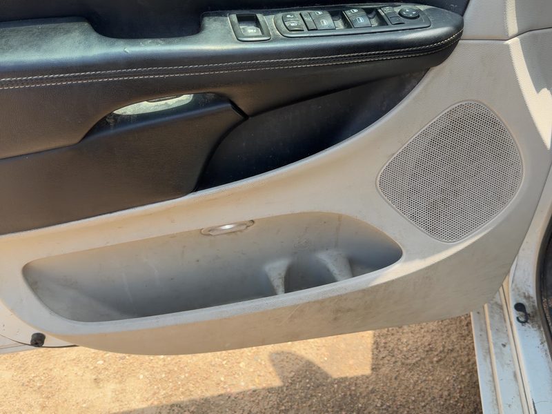 2012 Chrysler Town & Country Front Door Trim Panel LH