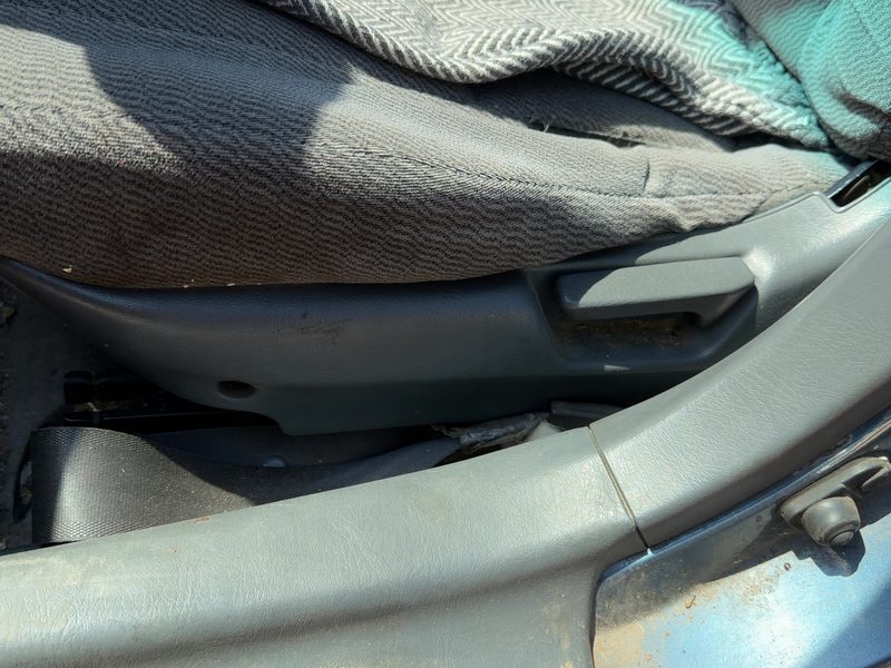 1997 Honda Civic (see Also Delsol & Crx) Seat Track LH