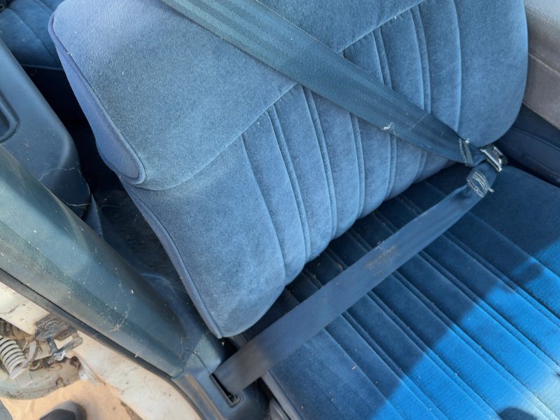 1993 Oldsmobile Eighty-eight (80 & Up) Front Seat Belt RH