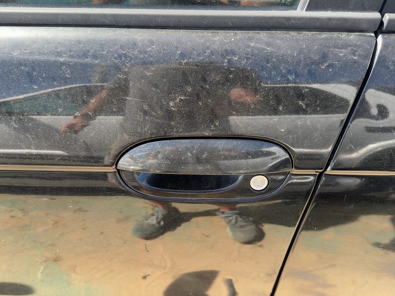 2000-2003 BMW 530i Outside Door Handle LH